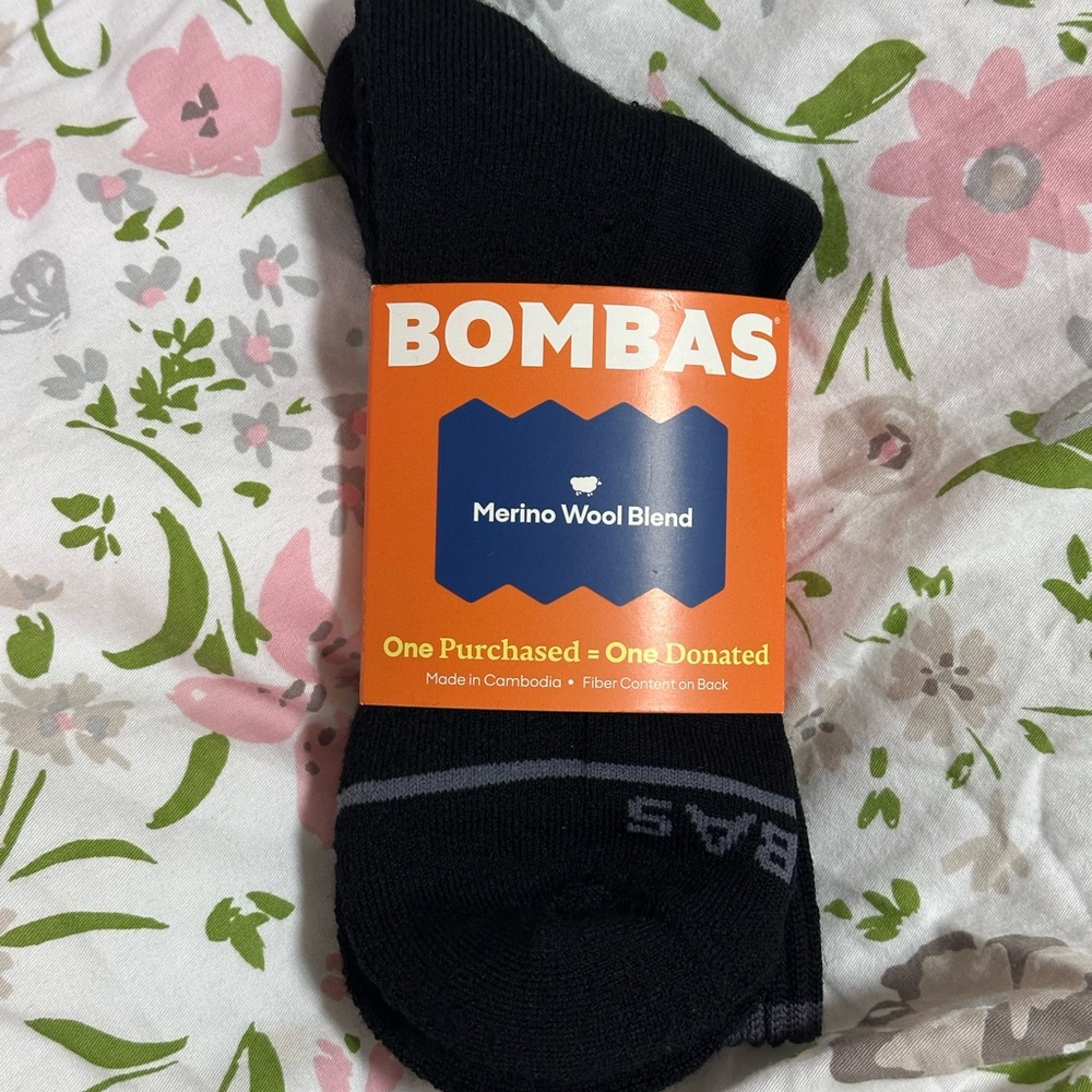 NWT Bombas Black Merino Wool Blend Crew Socks